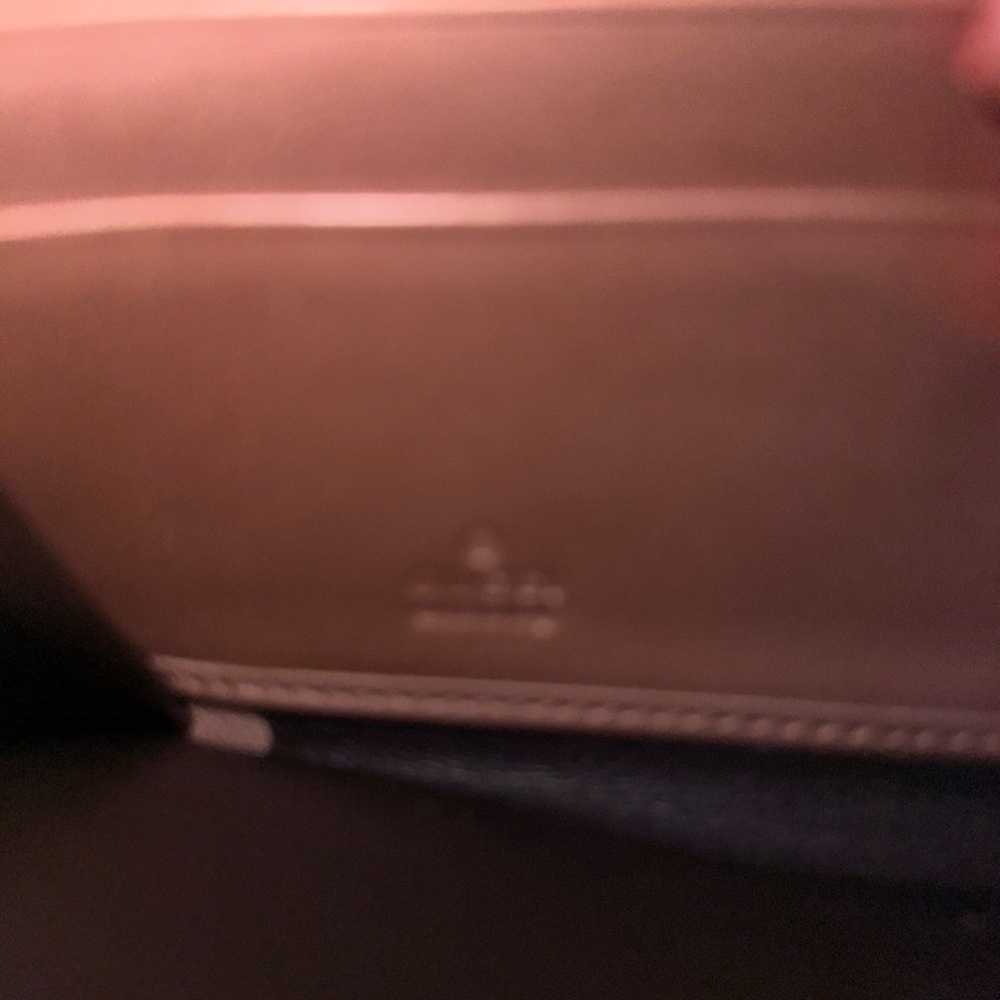 Gucci Zippy Long Wallet with Logo Charm - Picture 9 of 10